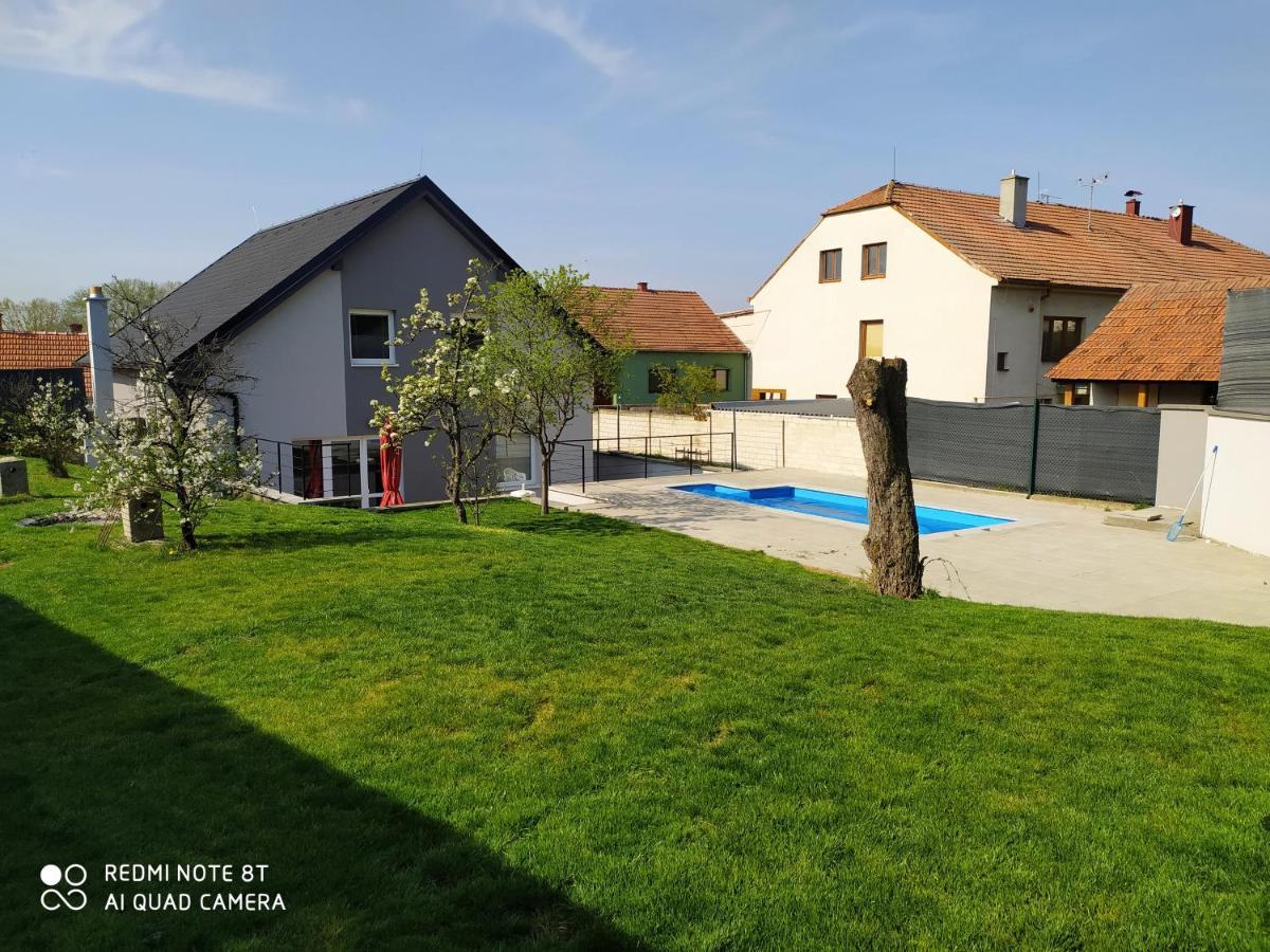 Vila Pod Majakem Pritluky Экстерьер фото